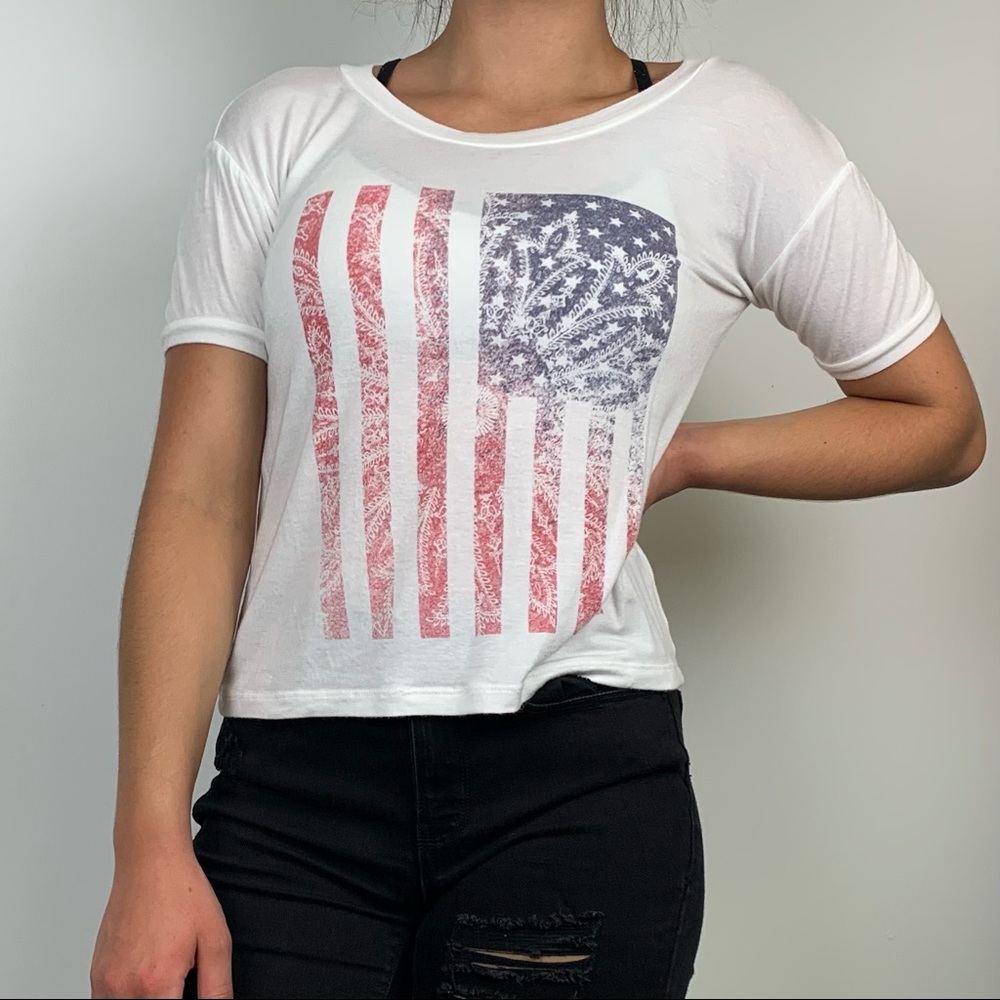 ISSI American Flag Graphic Print T-Shirt